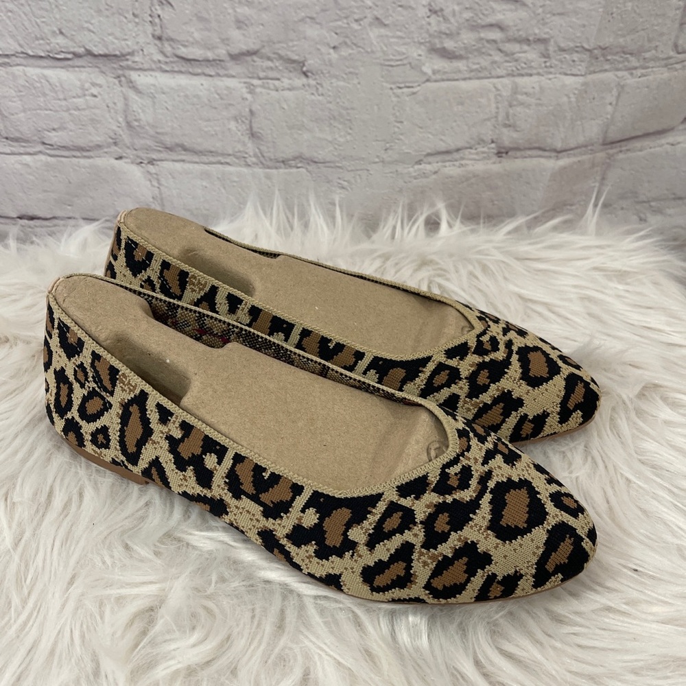 Skechers Cleo Skimmer Flats NWT Wide Fit 9 Leopard